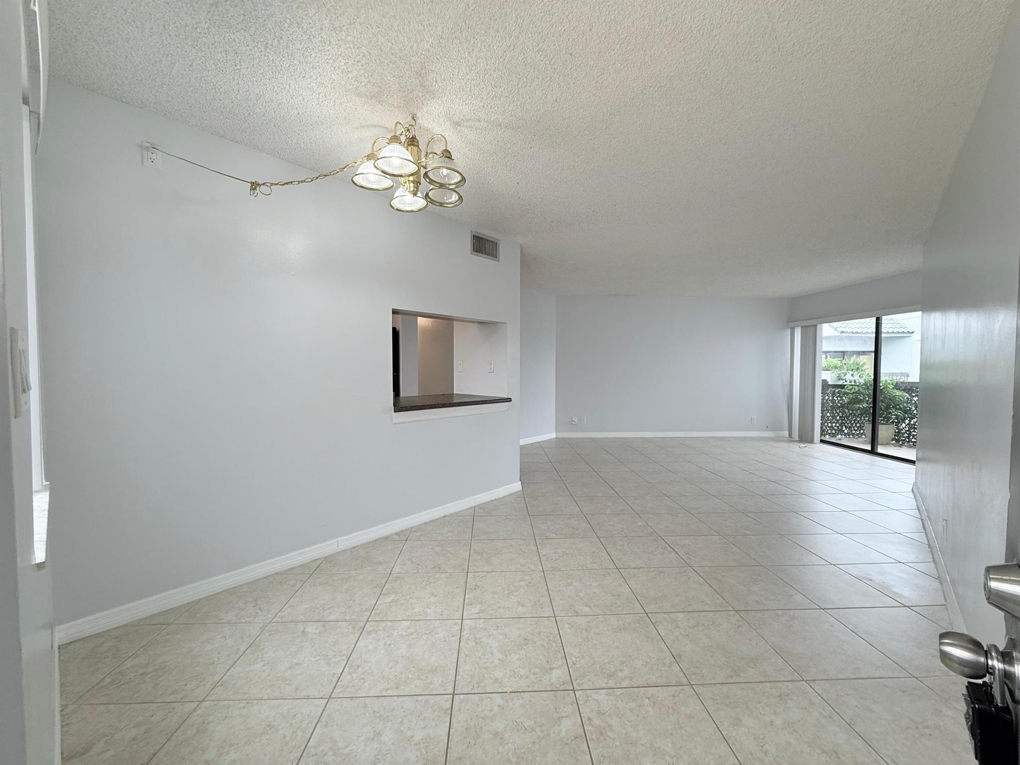 Presidential Golfview Con - Residential Lease