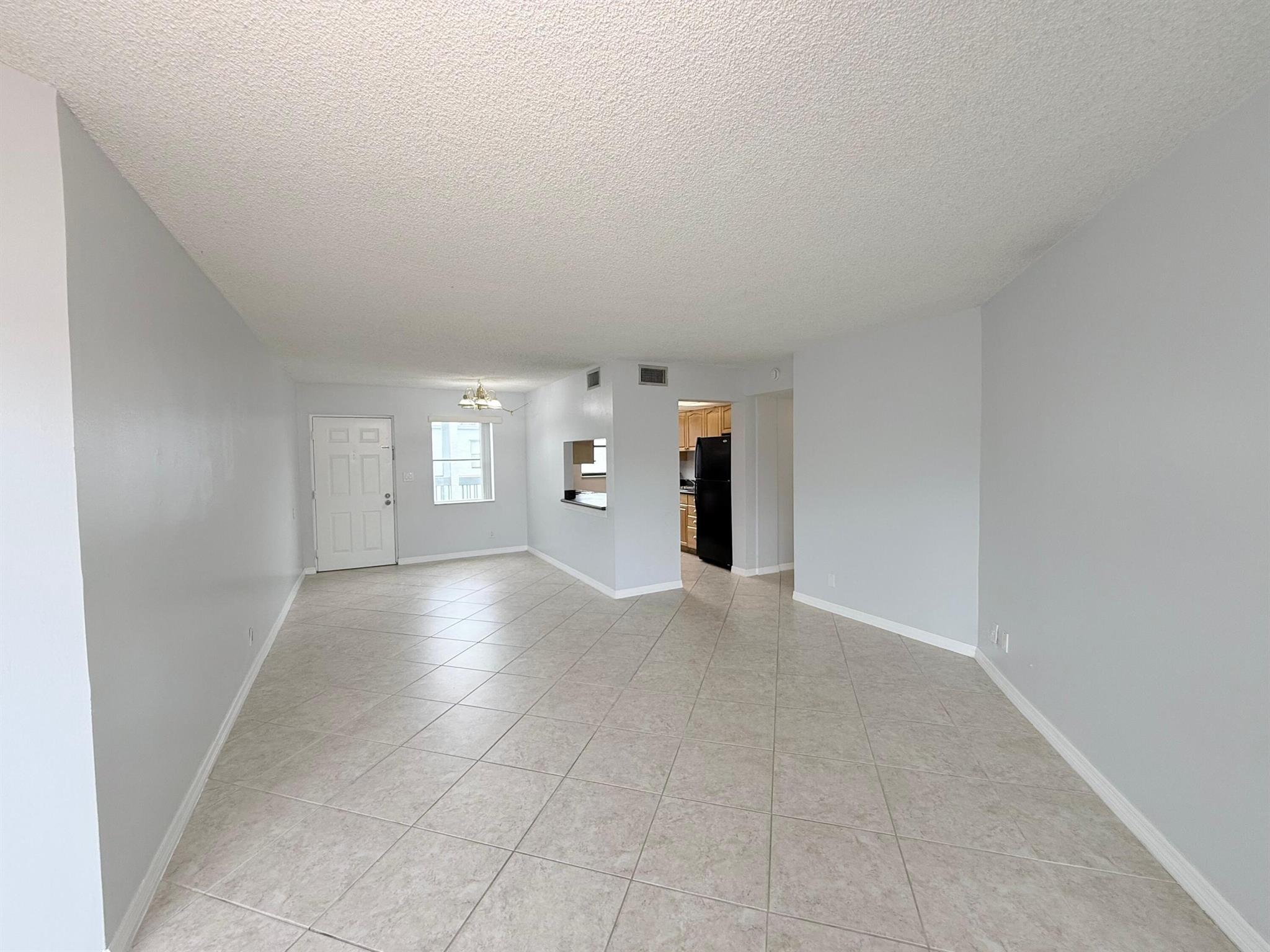 Presidential Golfview Con - Residential Lease