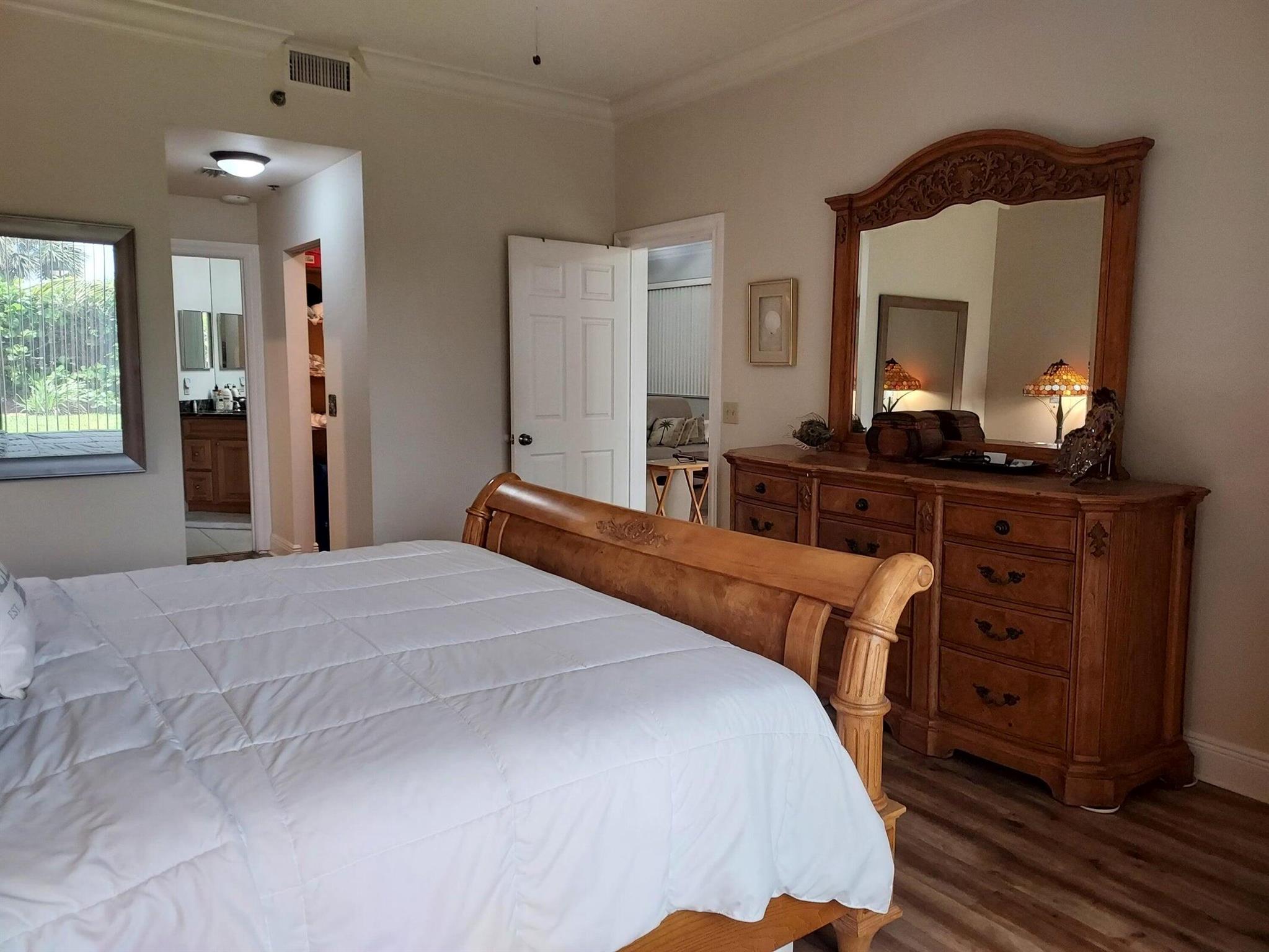 TIARA TOWERS CONDOMINIUM - Residential