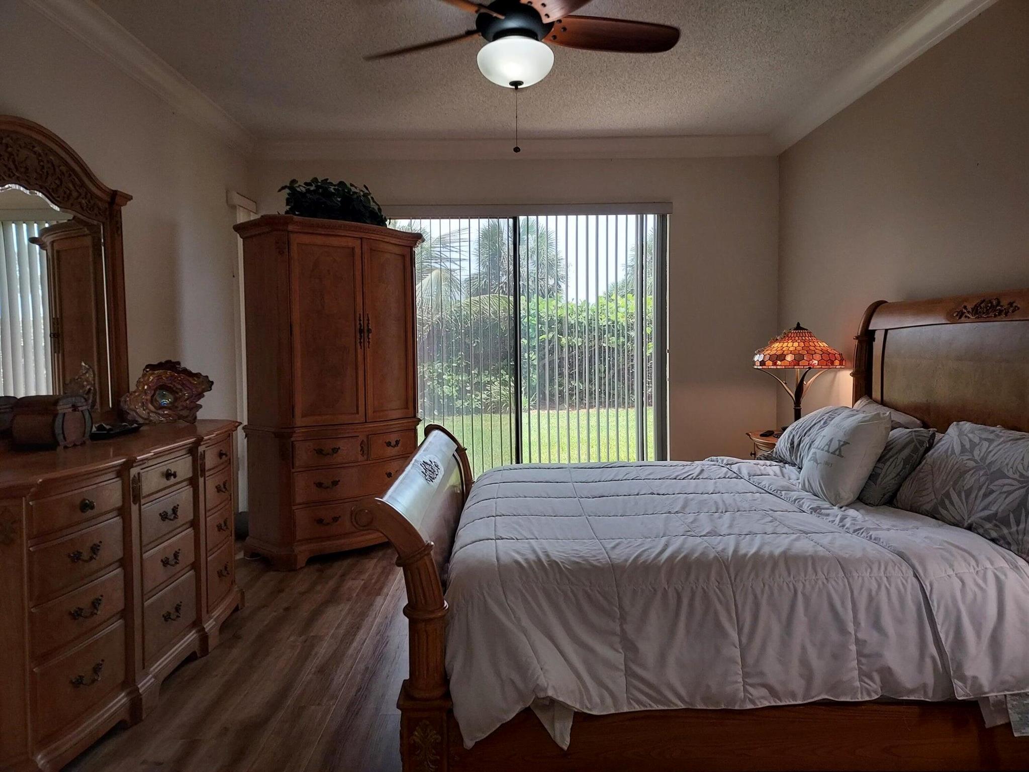 TIARA TOWERS CONDOMINIUM - Residential