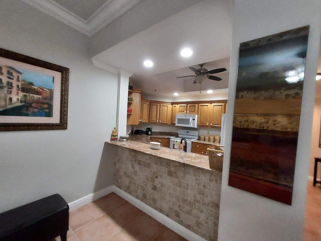 TIARA TOWERS CONDOMINIUM - Residential