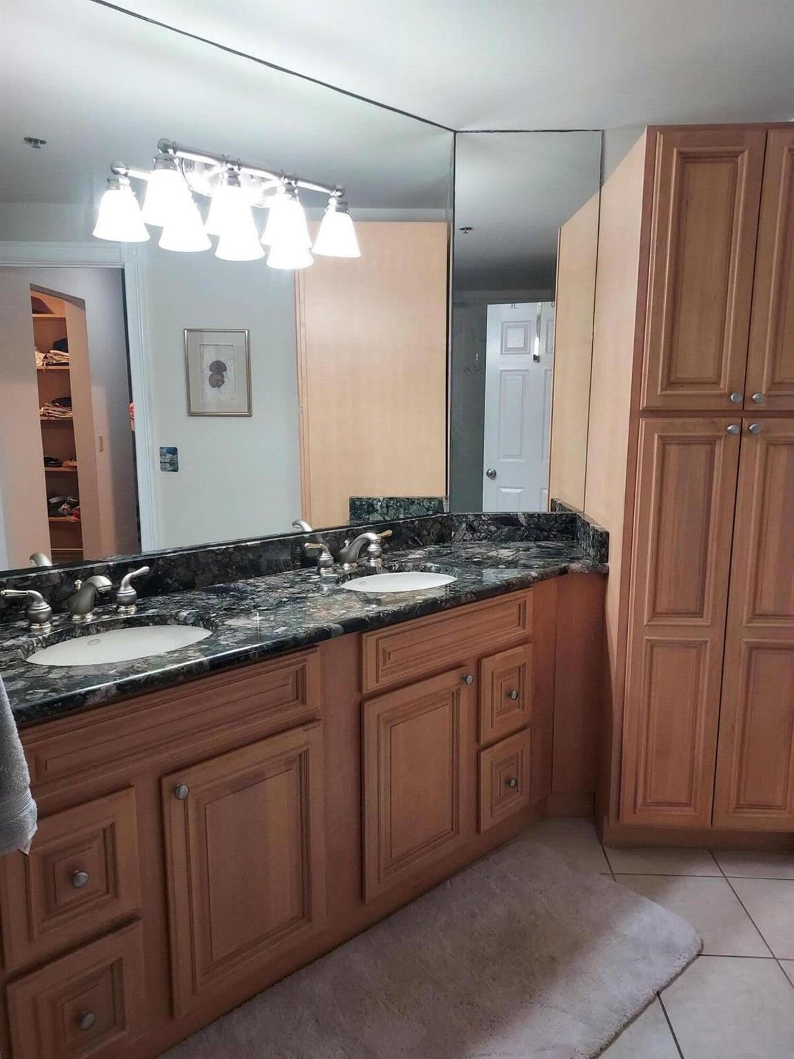 TIARA TOWERS CONDOMINIUM - Residential