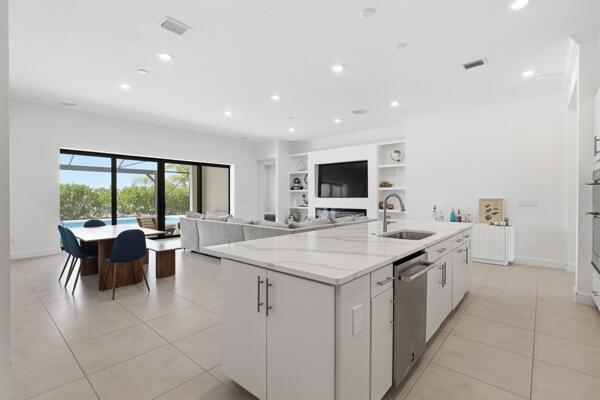 VERANDA GARDENS EAST PHASE 4 - Residential