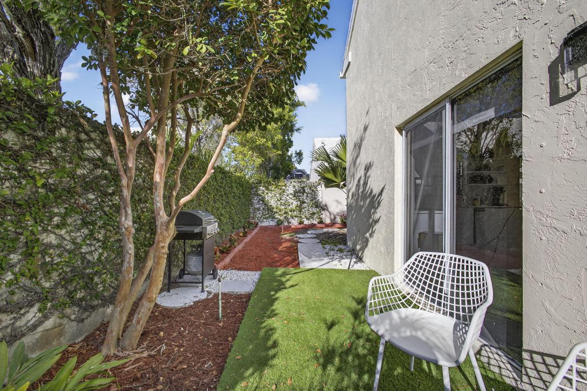 BARCLAY CLUB AT PGA NATL - Residential