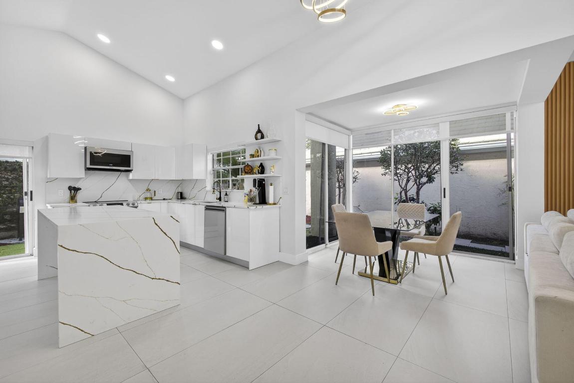 BARCLAY CLUB AT PGA NATL - Residential