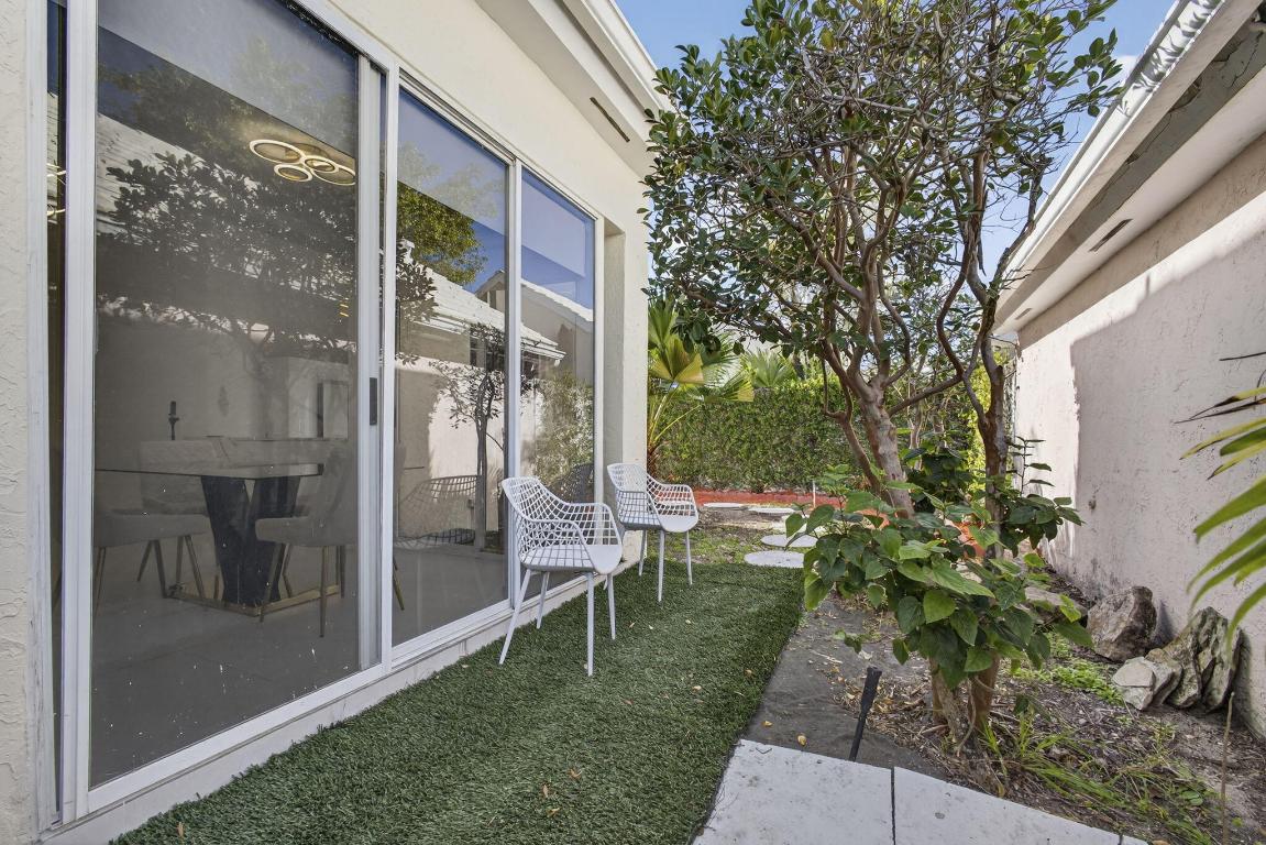 BARCLAY CLUB AT PGA NATL - Residential