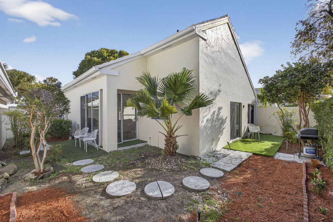 BARCLAY CLUB AT PGA NATL - Residential