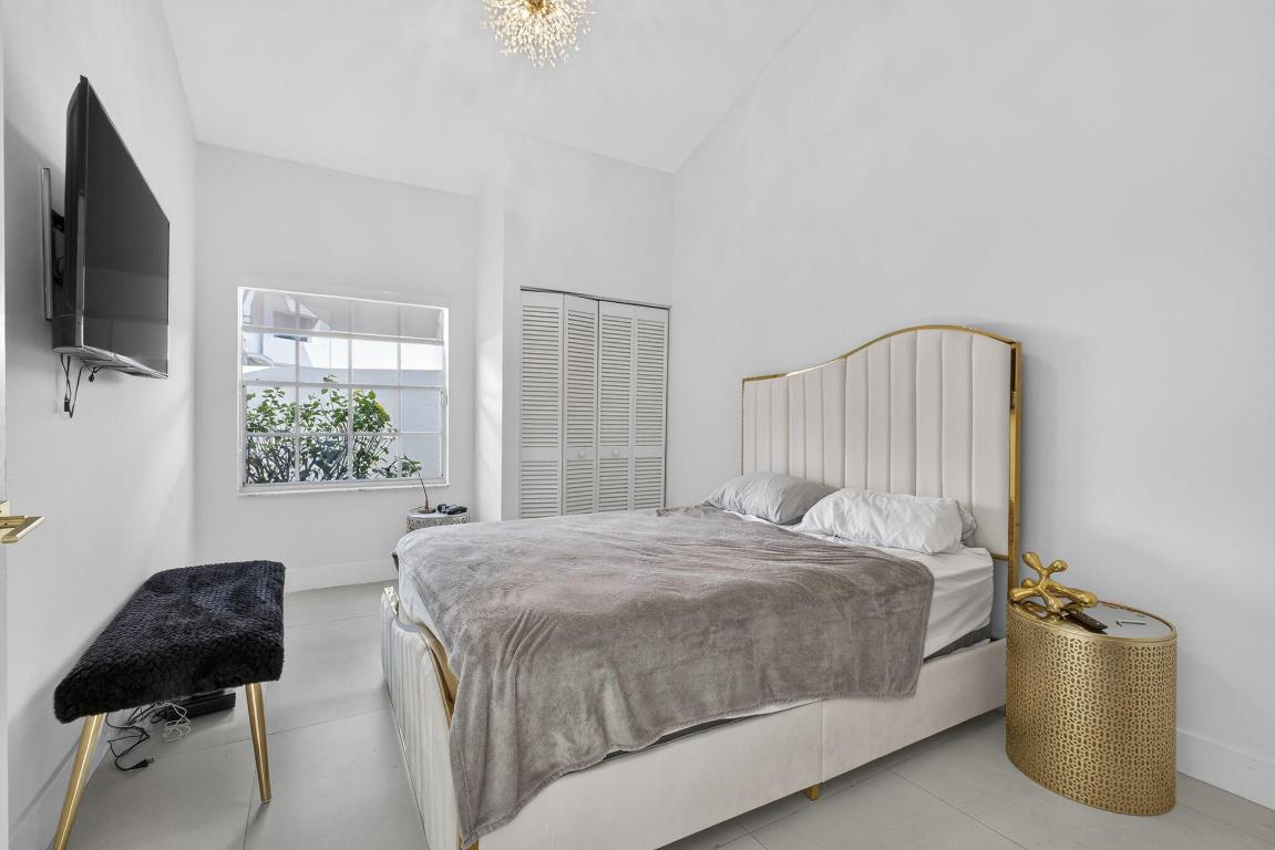 BARCLAY CLUB AT PGA NATL - Residential