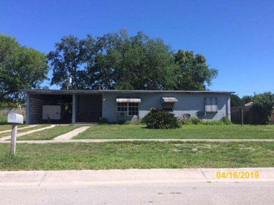 MULTI OFFERS, H/B OFFERS DUE BY 12PM ON 6/4. CBS HOME IN CENTRAL LOCATION, WALKING DISTANCE TO K-8 NORTHPORT, PUBLIC LIBRARY, SWIMMING, HUGE PARK WITH TENNIS & BASKETBALL COURTS.  OPEN FLOOR PLAN.  FORMERLY A 3-BEDRM HOME, BUT PREVIOUS OWNERS TOOK DOWN WALL TO MAKE LARGER MASTER.  LOCATED ON A QUIET STREET, LARGE LEVEL LOT, NICE ATTACHED CARPORT TOO.  LAUNDRY HOOK-UP AND HWH ARE LOCATED IN STOARGE ROOM OFF CARPORT. NEEDS WORK INSIDE & OUT, SO CASH & CONV. LOAN BUYERS ONLY.  PROPERTY SOLD AS-IS, ALL ROOM SIZES ARE APRX.  BANK WILL WAIT UNTIL AFTER DAY 10 ON MARKET TO RESPOND TO ANY OFFERS. Employees and family members of J.P. Morgan Chase Bank, N.A. and its subsidiaries are strictly prohibited from purchasing this property.