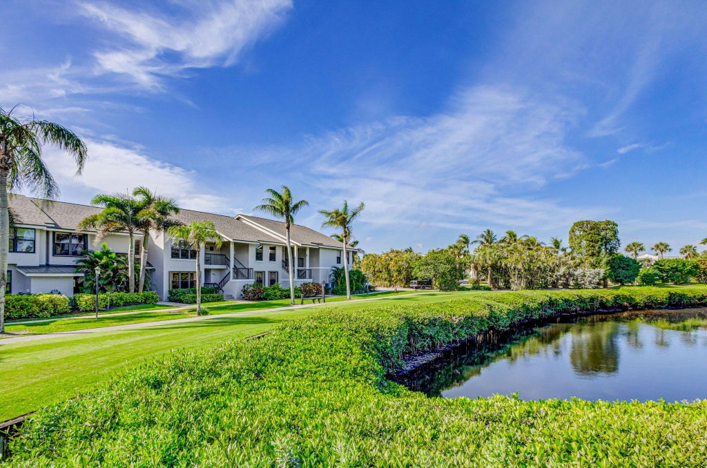 Photo of 1808 Fairway Drive S, Jupiter, FL 33477 (MLS # R11139282)