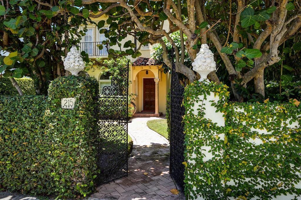 POINCIANA PARK 2ND ADD - Residential