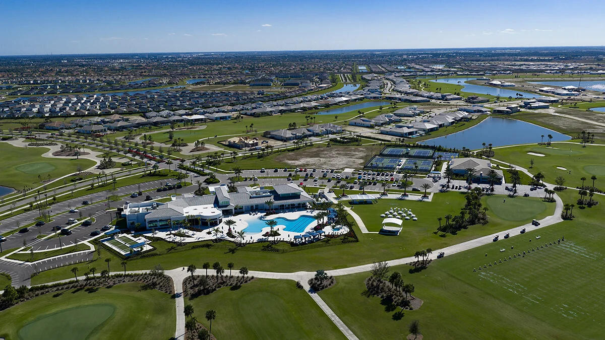 ASTOR CREE - Residential