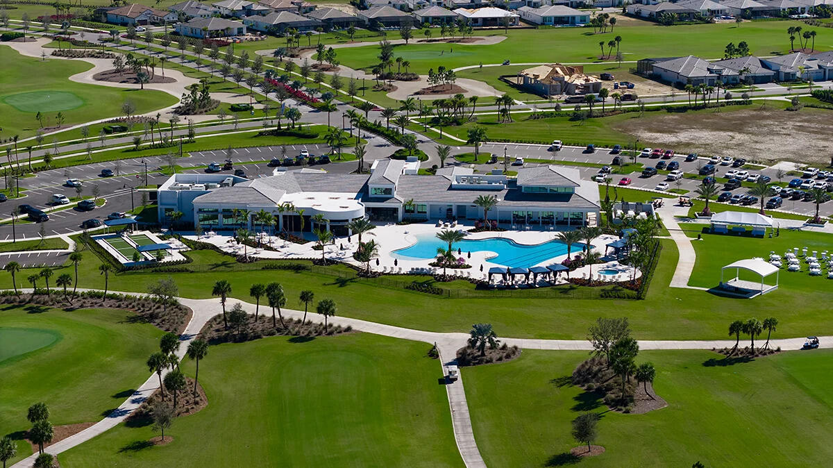 ASTOR CREE - Residential