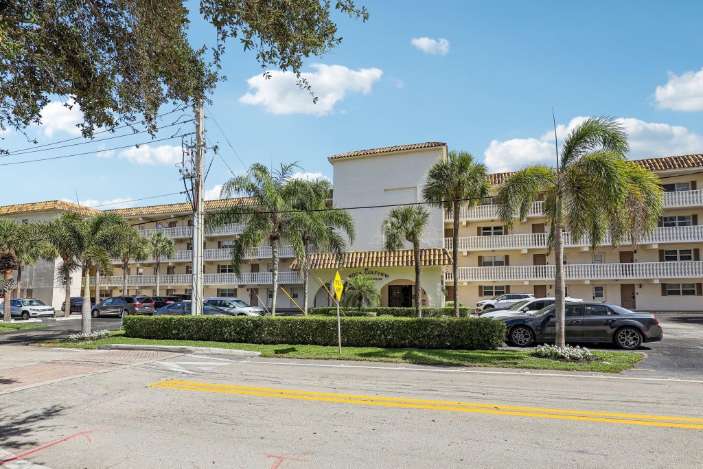 Photo of 200 E Royal Palm Road #3040, Boca Raton, FL 33432 (MLS # B26083075)