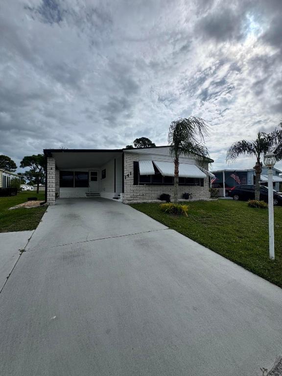 Spanish Lakes Country Club Village - Residential