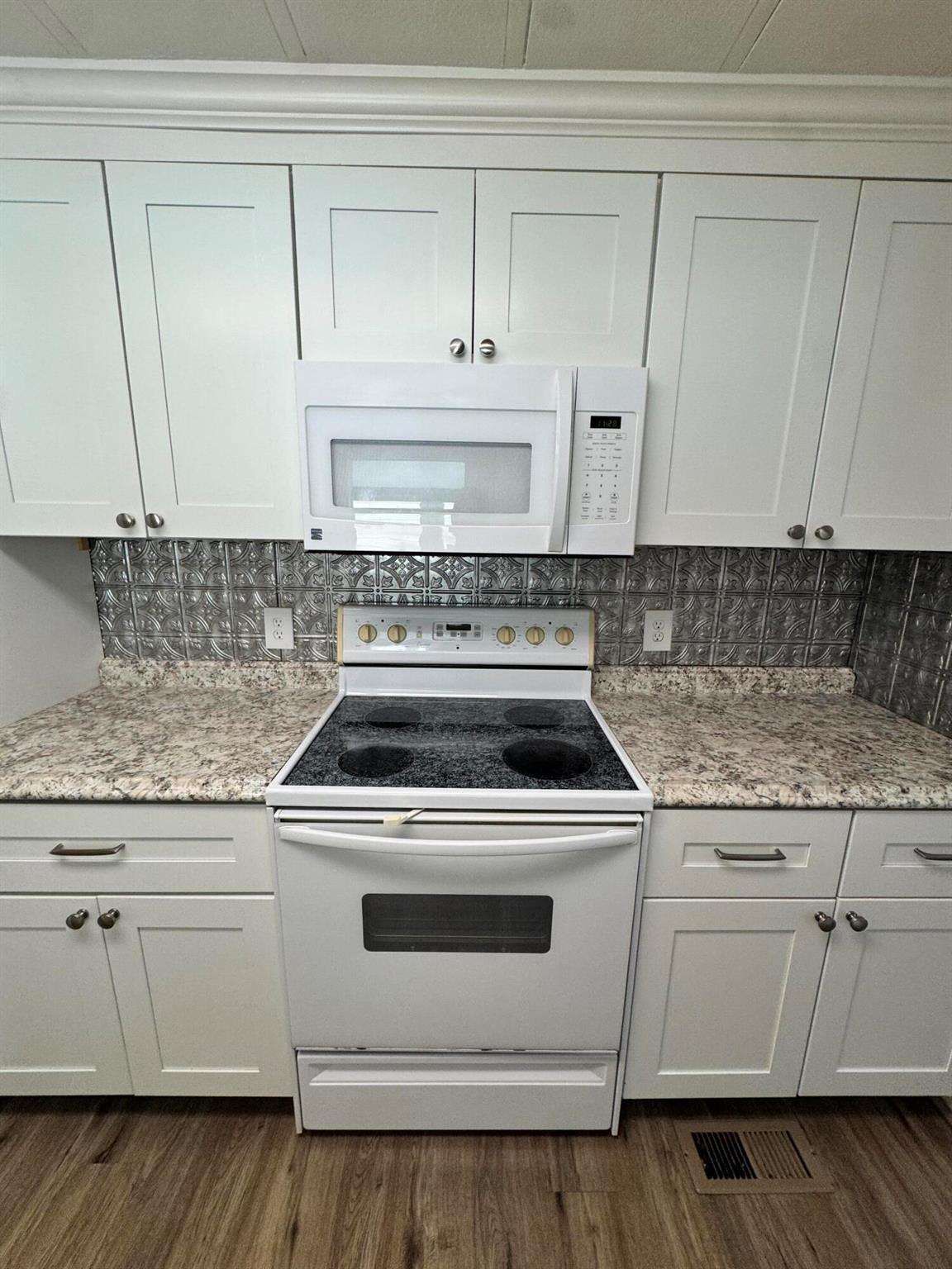 Spanish Lakes Country Clu - Residential