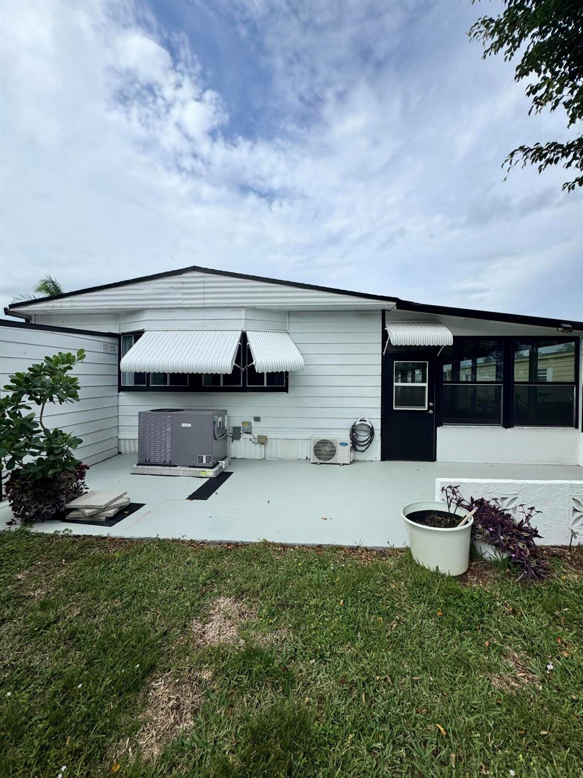 Spanish Lakes Country Clu - Residential