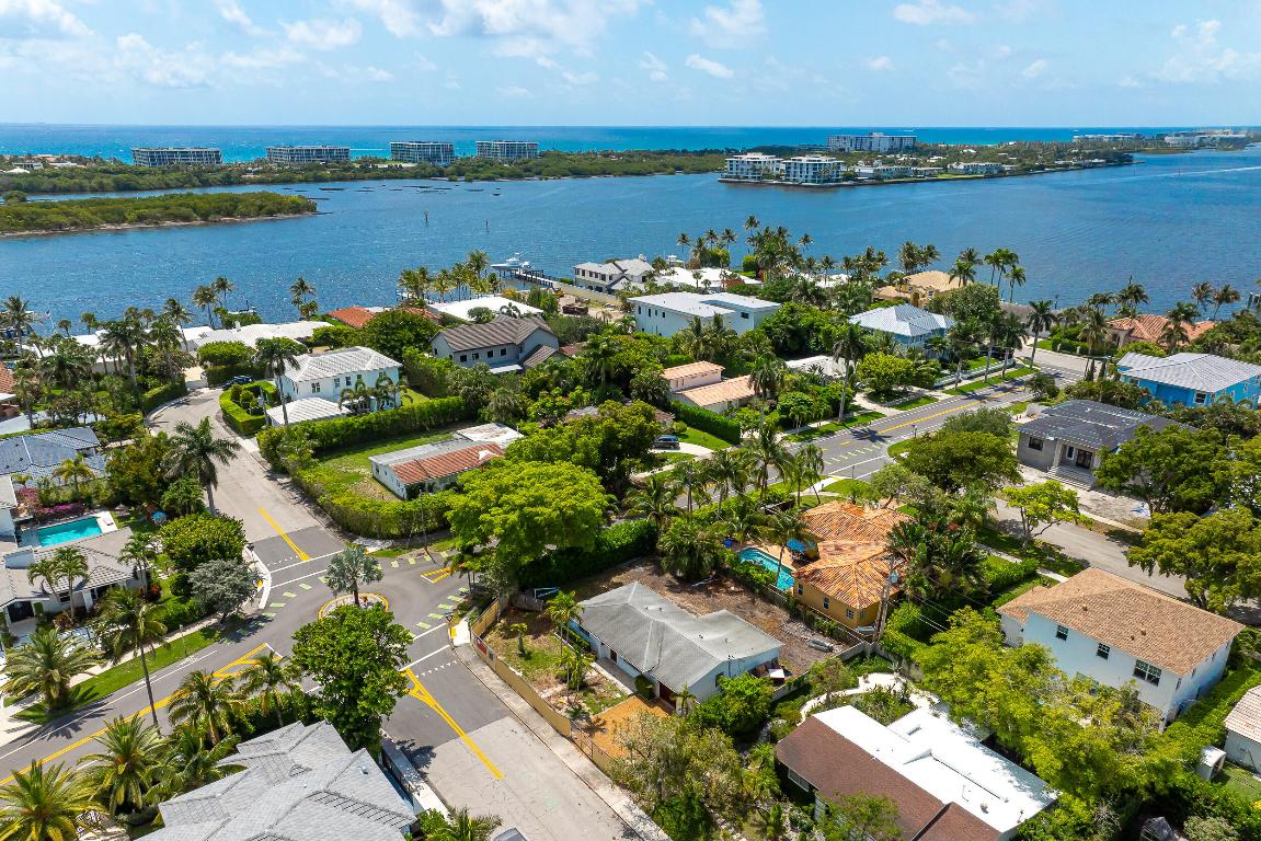 7935 S Flagler Drive