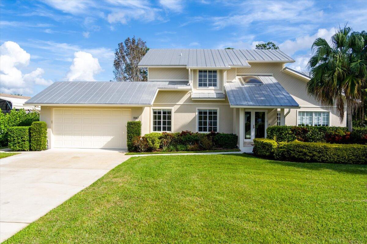 WATERFRONT OCEAN ACCESS & POOL W/ PRIVATE DOCK/BOATLIFT. Positioned at the St. Lucie River, this beautifully remodeled home is complemented with a modern coastal decor and is fully equipped and furnished for your stay. Whether you're an avid boater or just looking for a gorgeous spot to relax, you're sure to find yourself sunbathing by the crystal clear pool that overlooks a private dock where you can tie up or fish for a variety of species. Currently accepting for next season offers until ST Rental however Annual is optional (utilities negotiable) The listed rate is Off-Season rate. Mid-Season $8900 ; Season: $12K (taxes&fees apply)