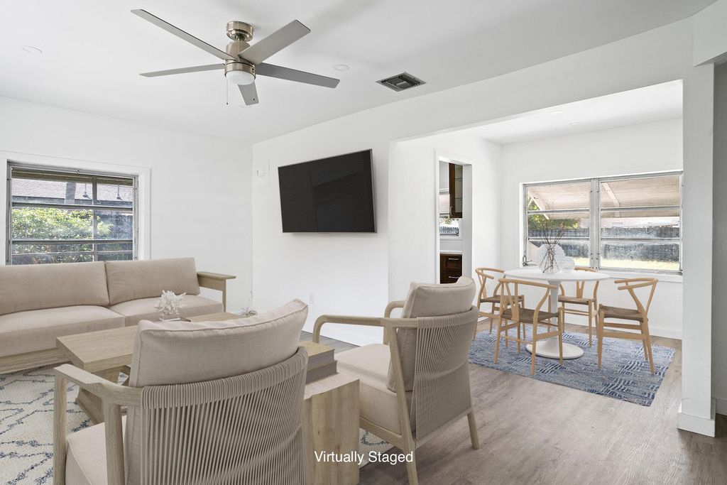 Photo of 604 W Ocean Avenue, Lantana, FL 33462 (MLS # R11089921)