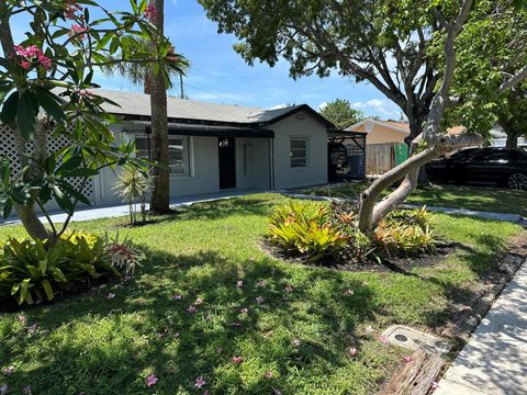 604 W Ocean Avenue Lantana FL 33462
