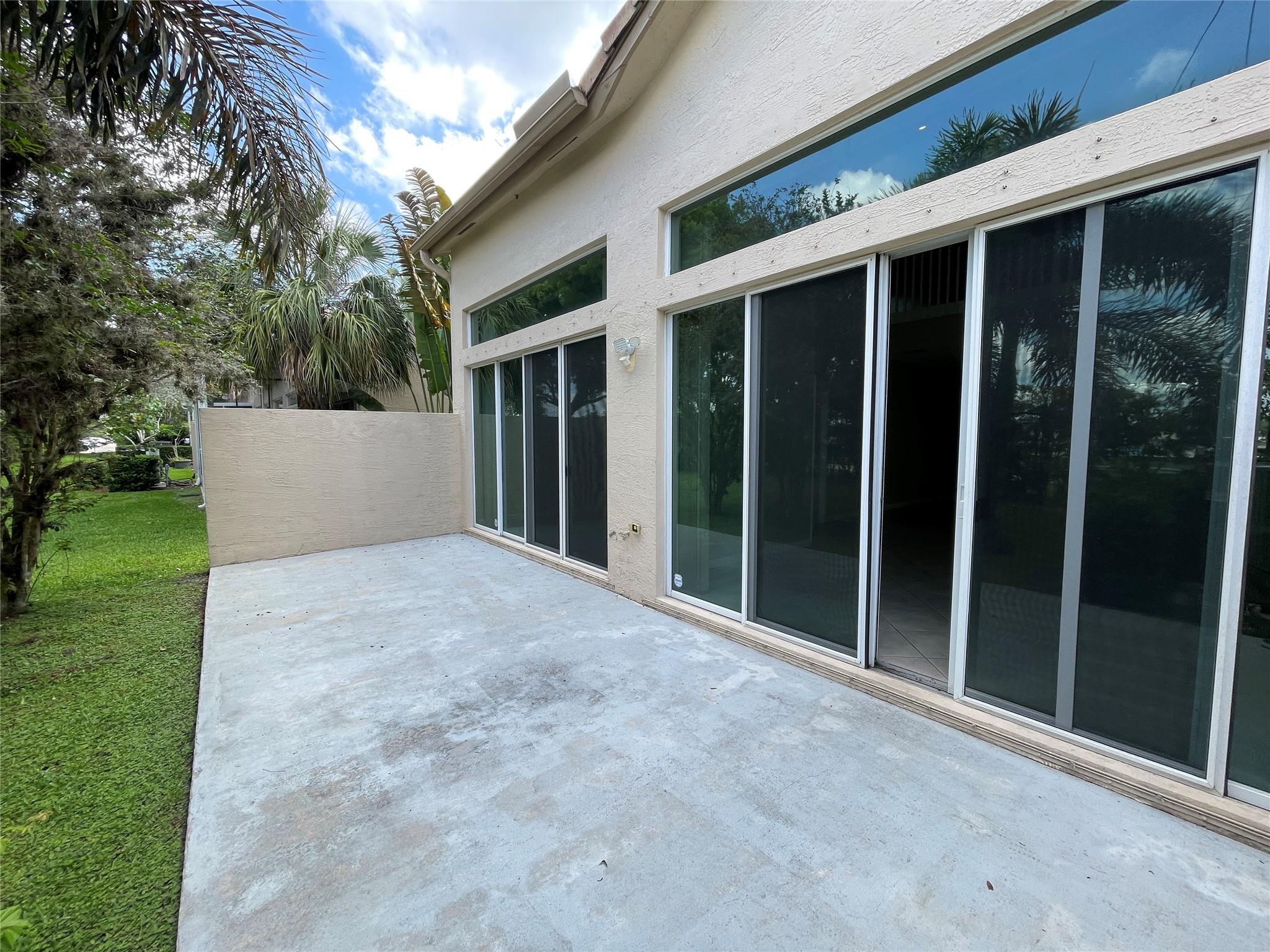 5031 Madison Lakes Cir