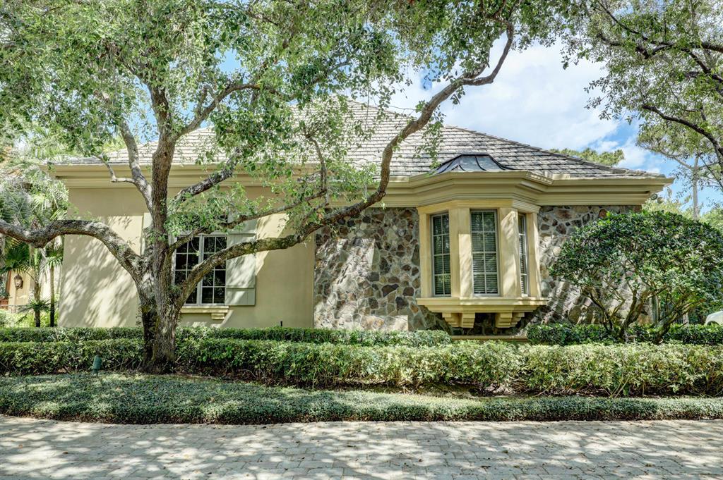 BEARS CLUB - Residential