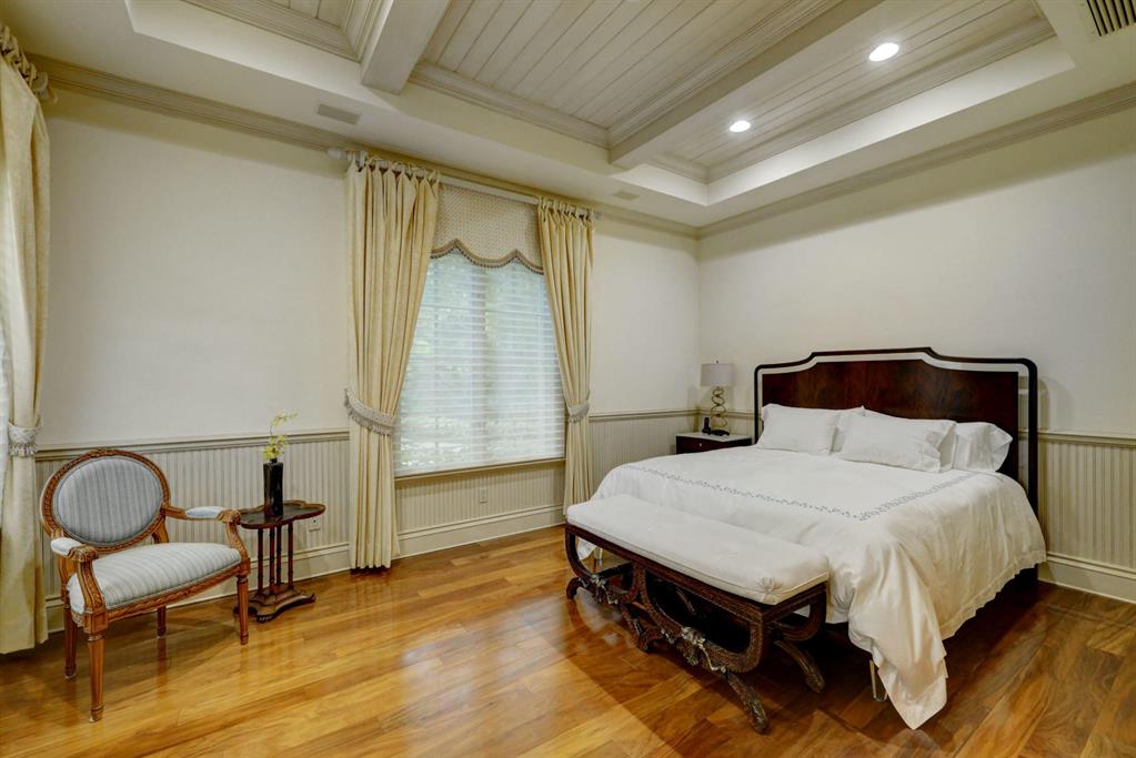 BEARS CLUB - Residential