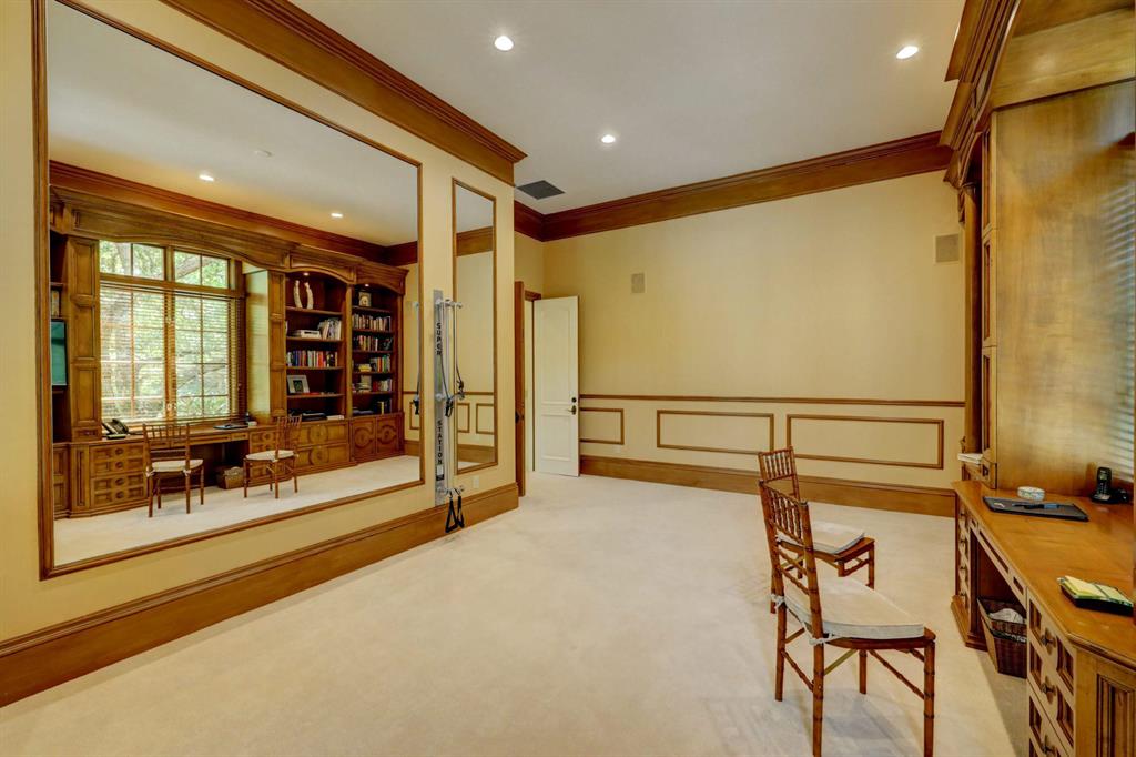 BEARS CLUB - Residential