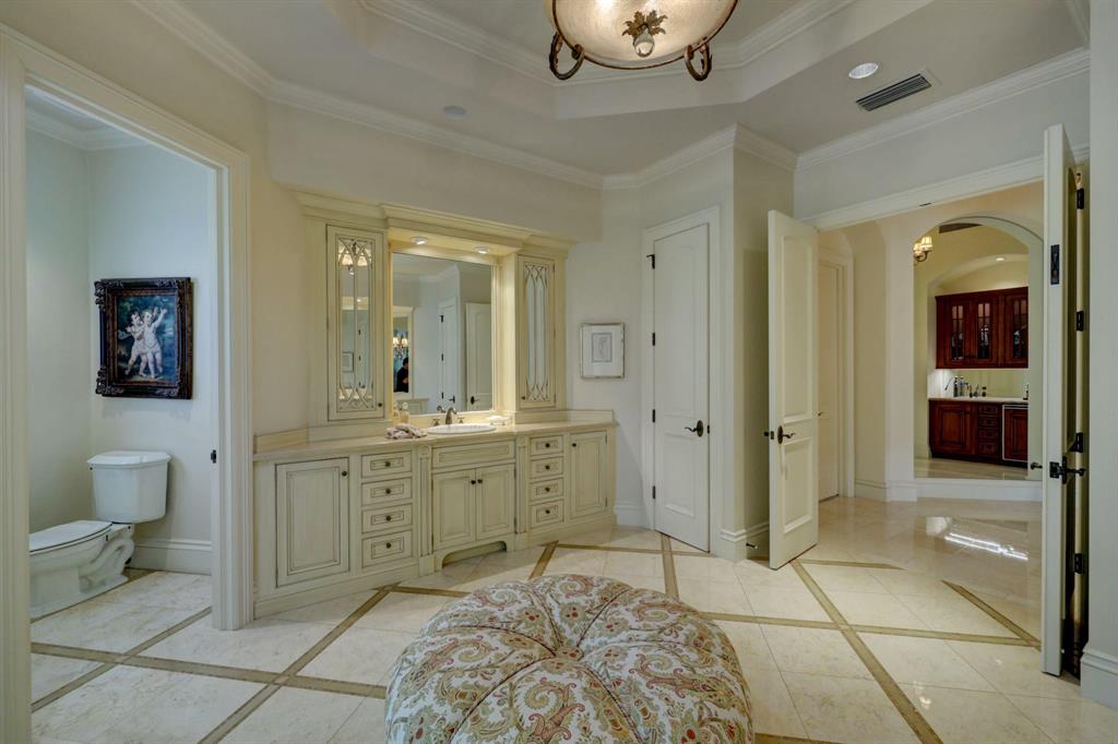 BEARS CLUB - Residential