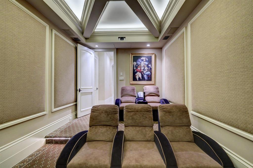 BEARS CLUB - Residential