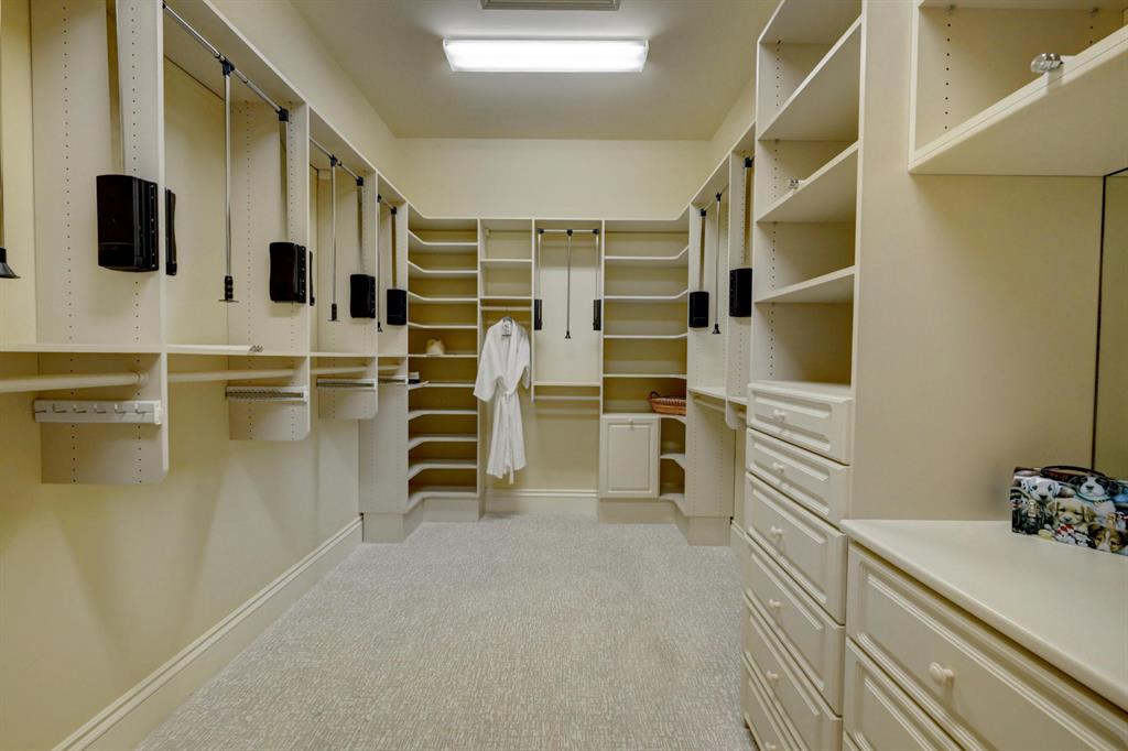 BEARS CLUB - Residential