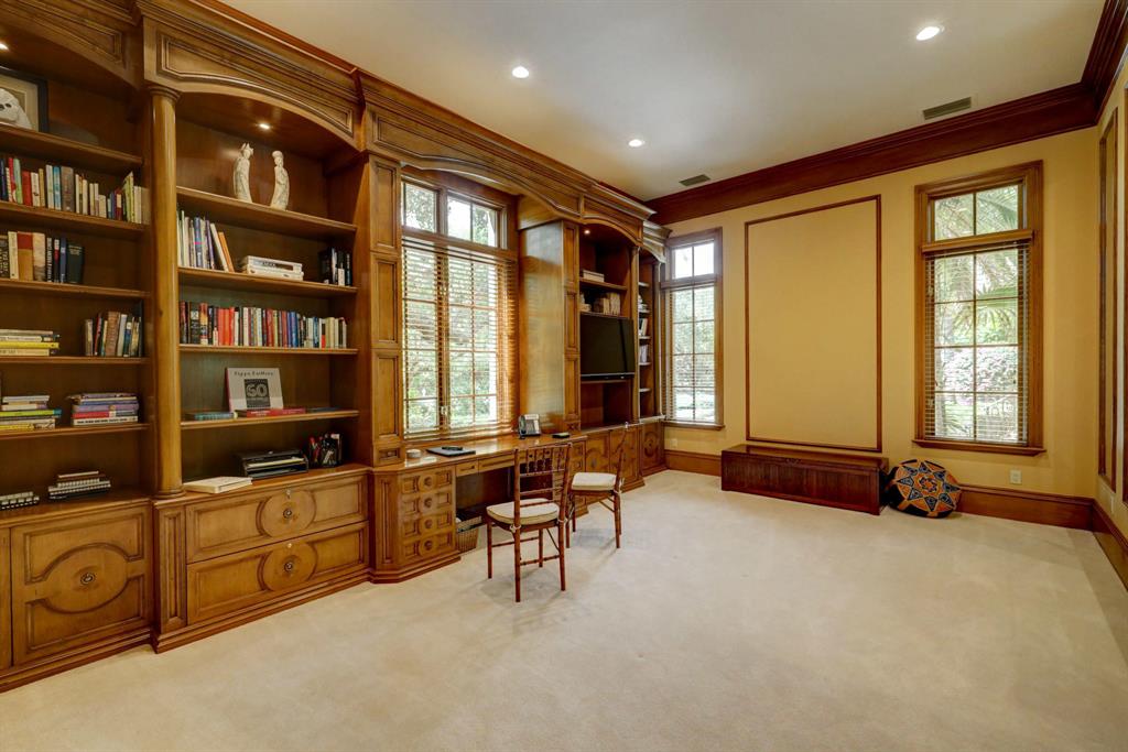 BEARS CLUB - Residential