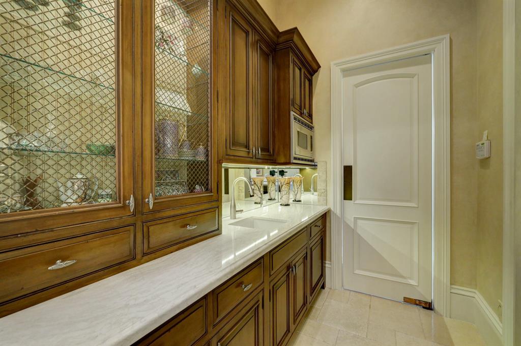 BEARS CLUB - Residential