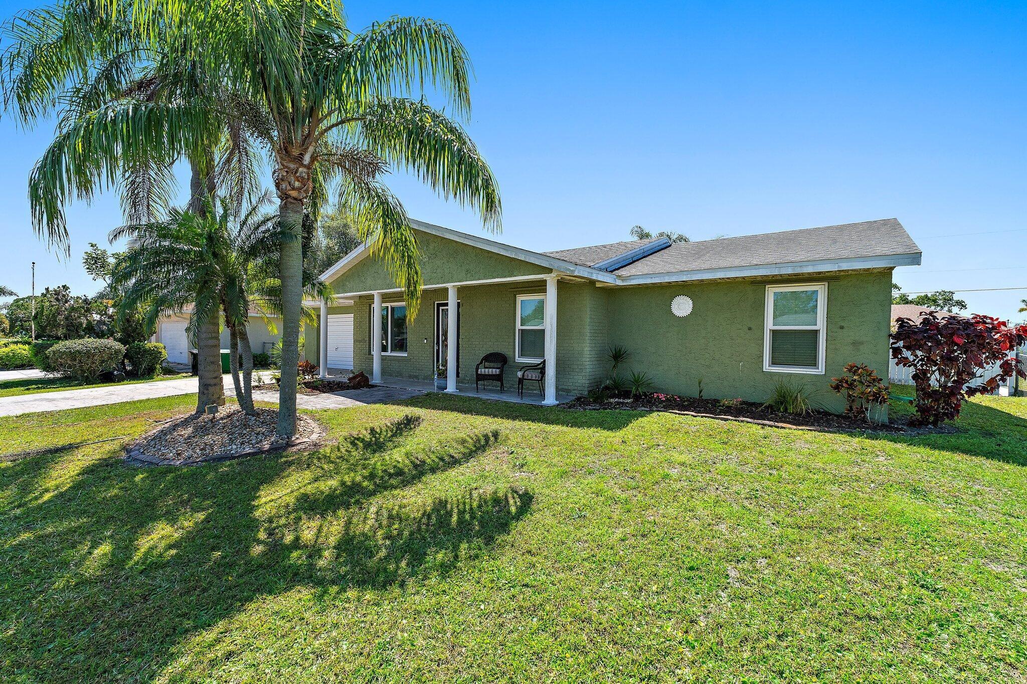422 SE Lamon Lane
