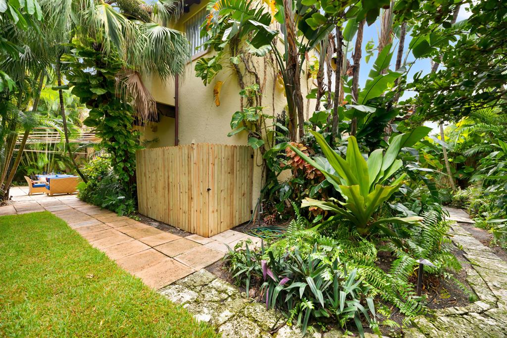 BIENESTAR CONDO - Residential