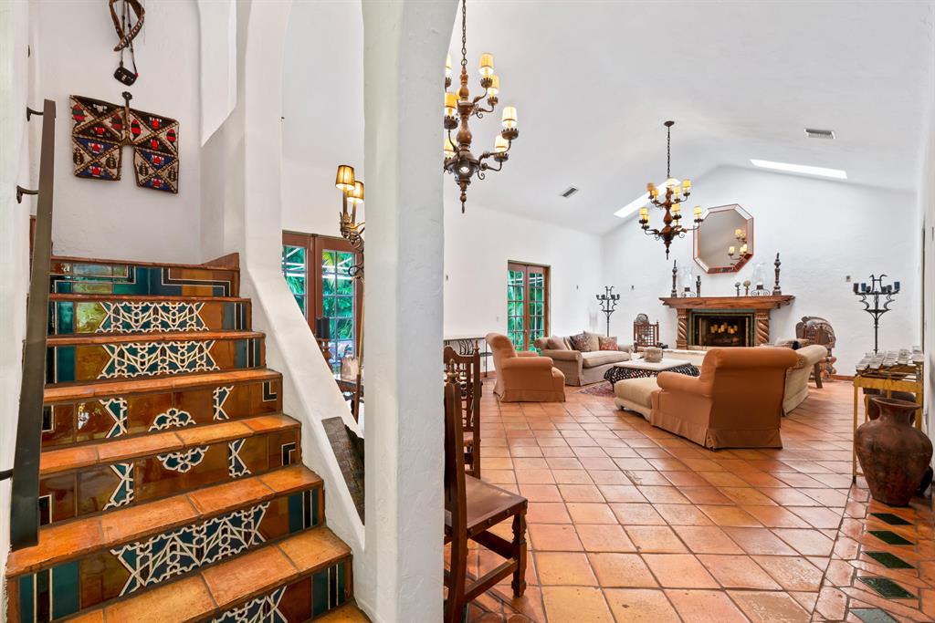 BIENESTAR CONDO - Residential