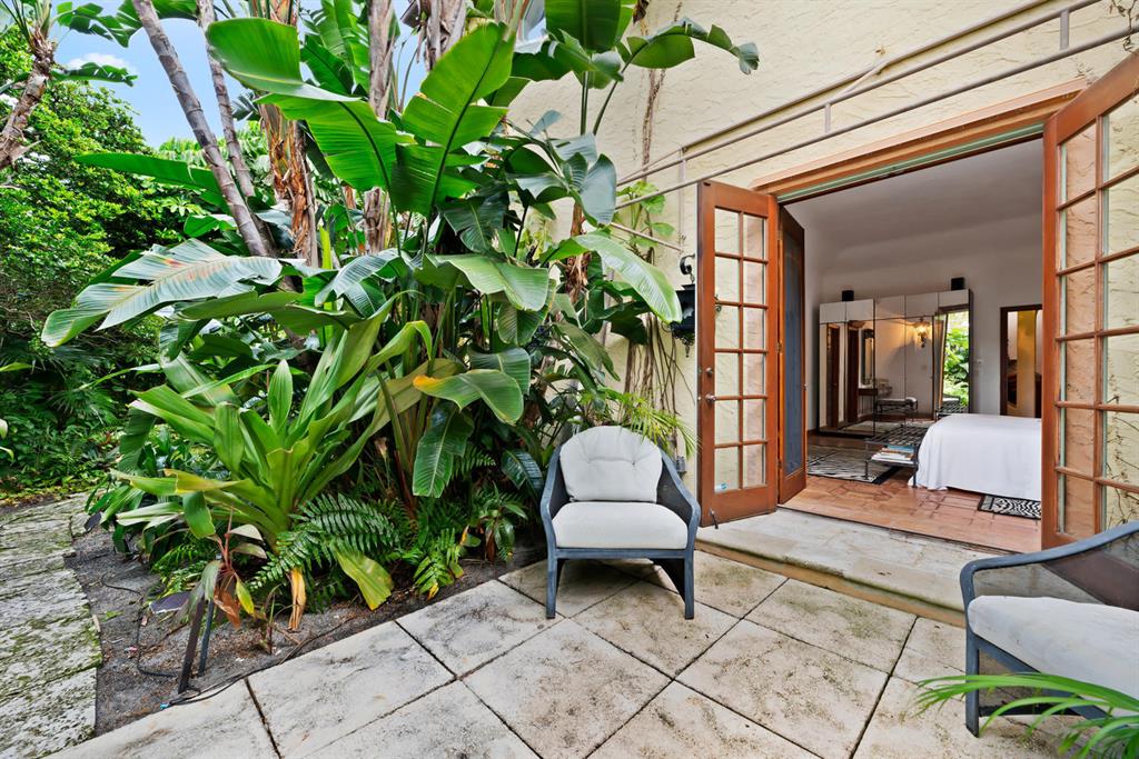 BIENESTAR CONDO - Residential