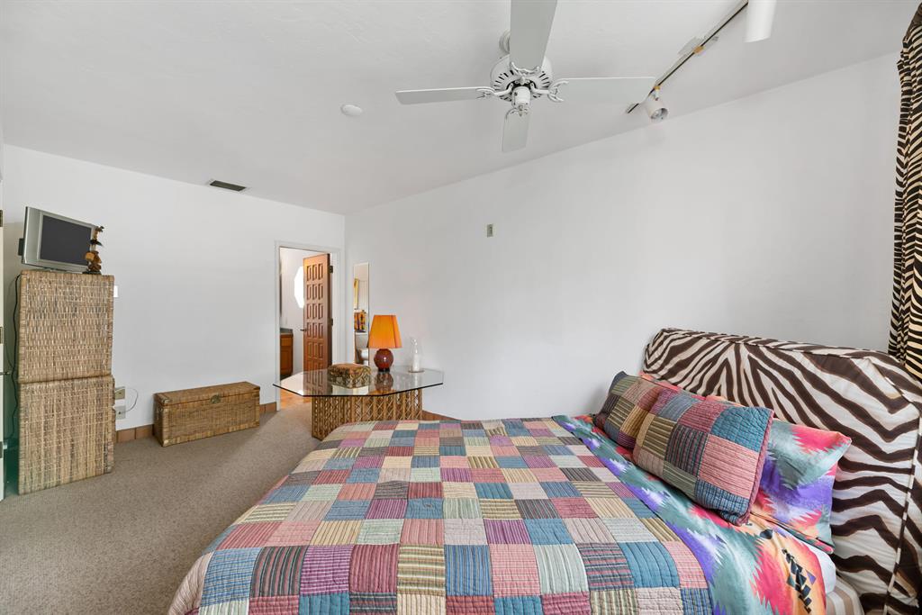 BIENESTAR CONDO - Residential