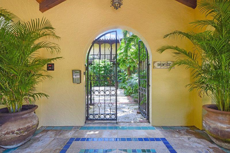 BIENESTAR CONDO - Residential