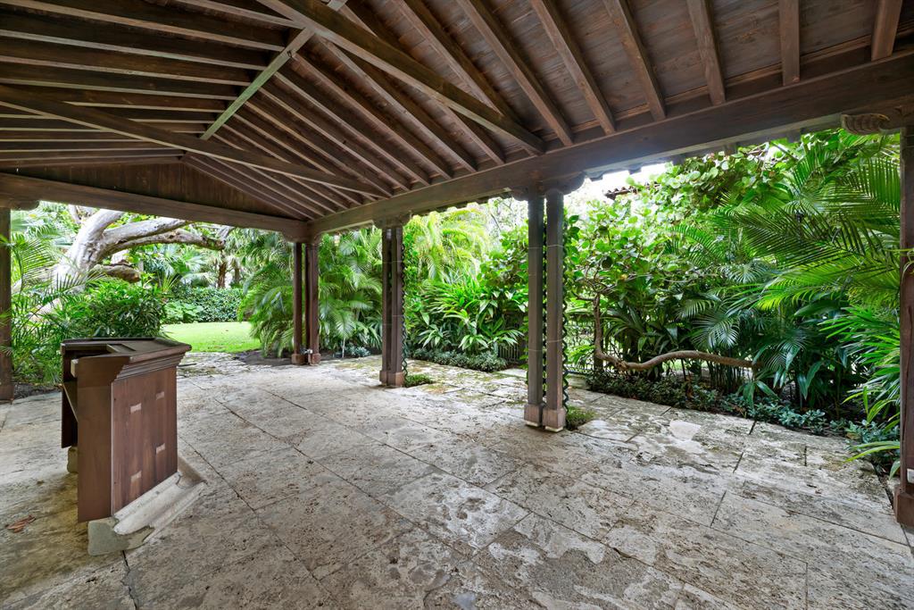 BIENESTAR CONDO - Residential