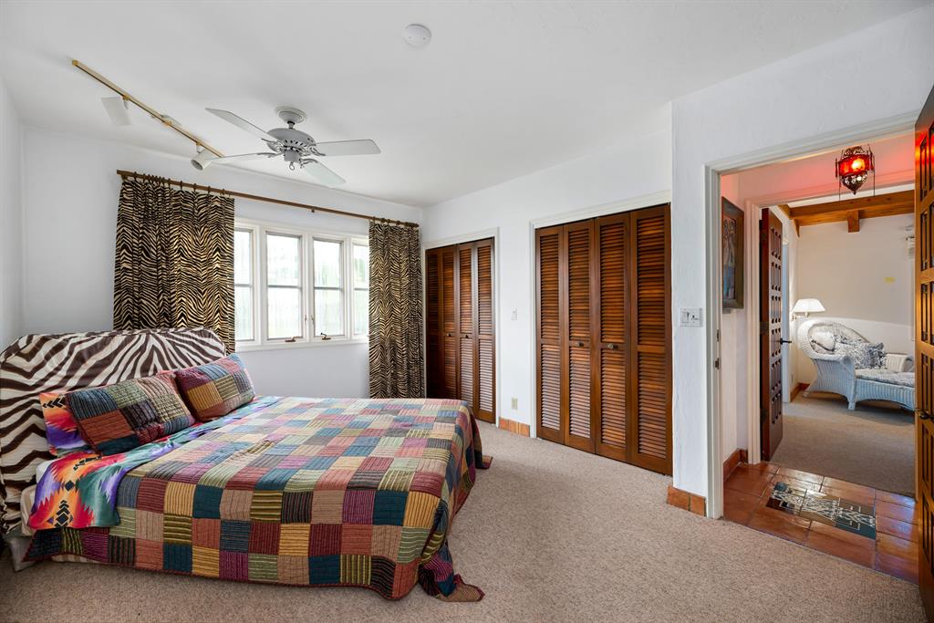 BIENESTAR CONDO - Residential