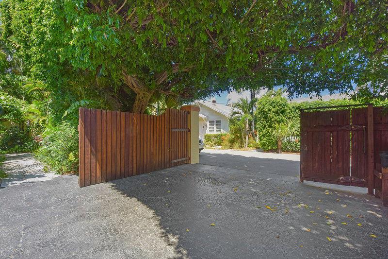 BIENESTAR CONDO - Residential