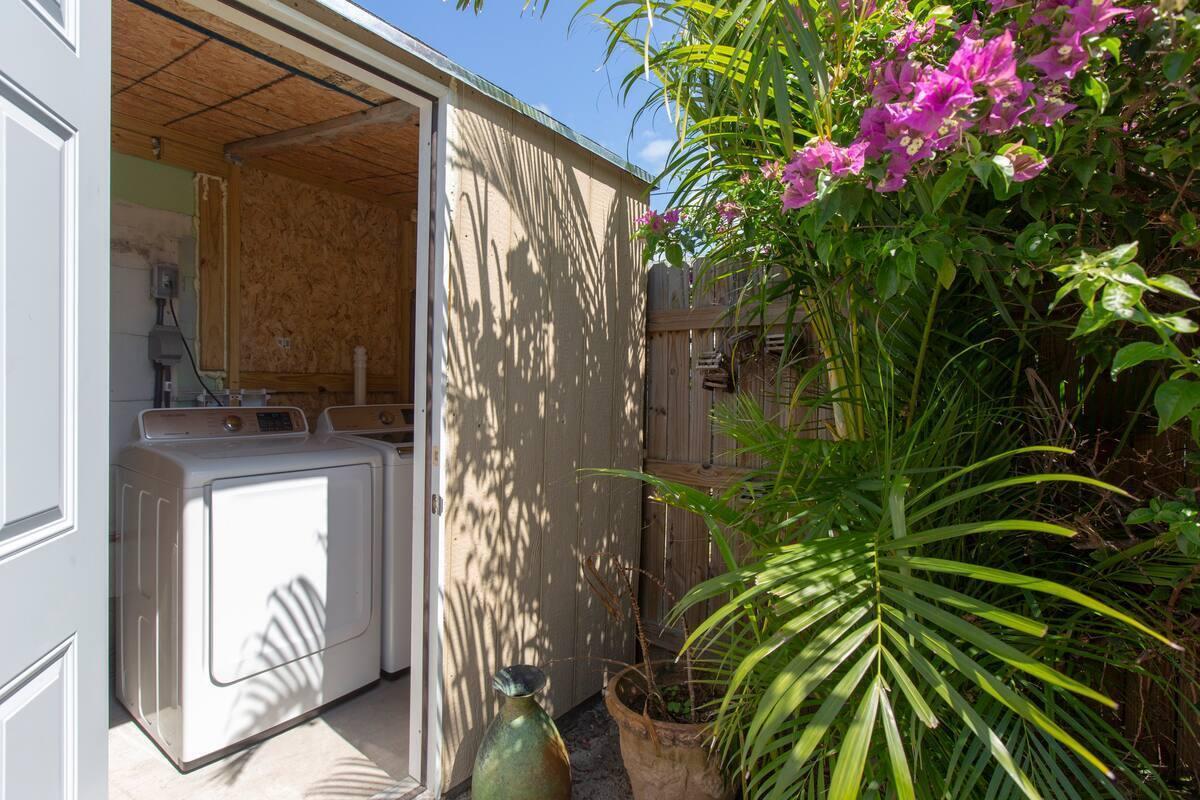 LAKE WORTH TOWN OF - Residential