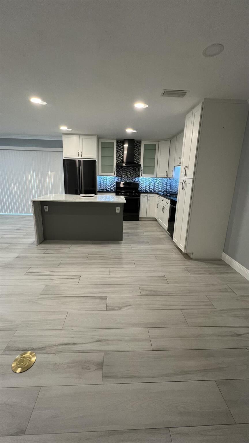 CITY SQUARE - Residential Lease