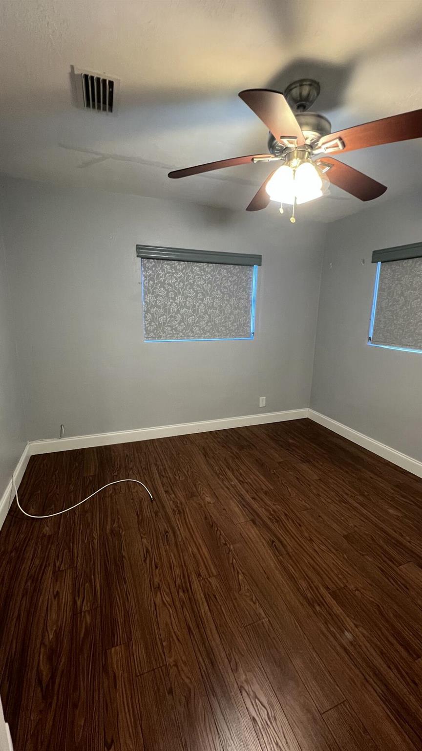 CITY SQUARE - Residential Lease