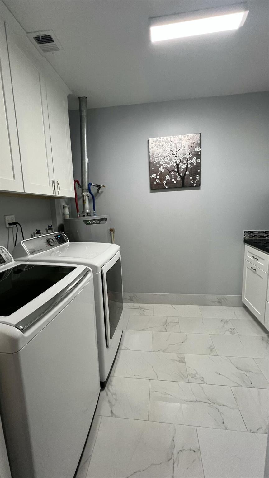 CITY SQUARE - Residential Lease