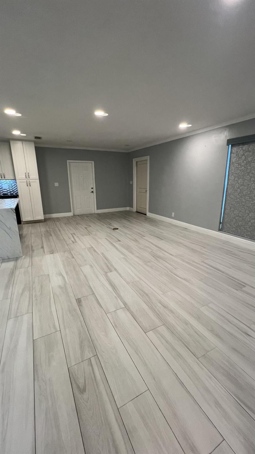 CITY SQUARE - Residential Lease