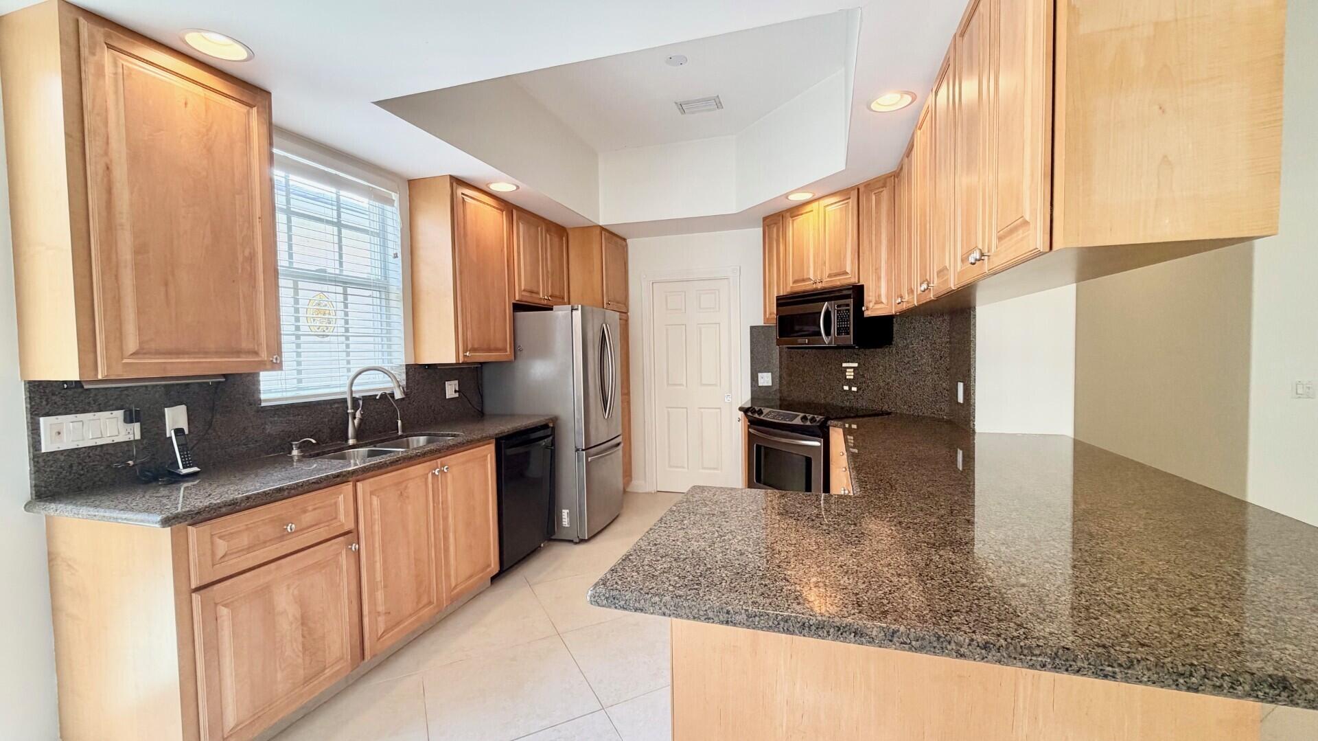 RIVERWALK - Residential