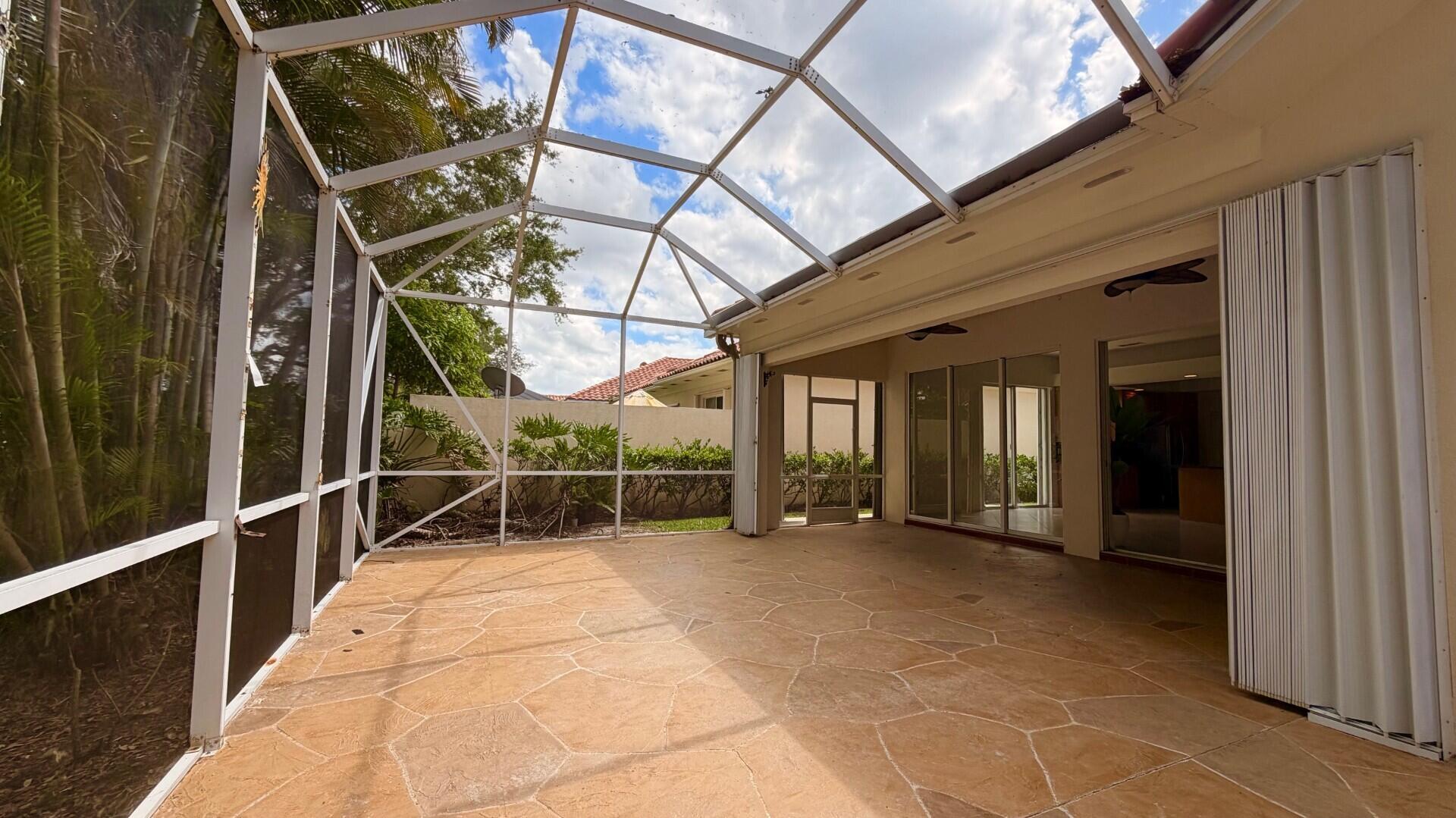 RIVERWALK - Residential